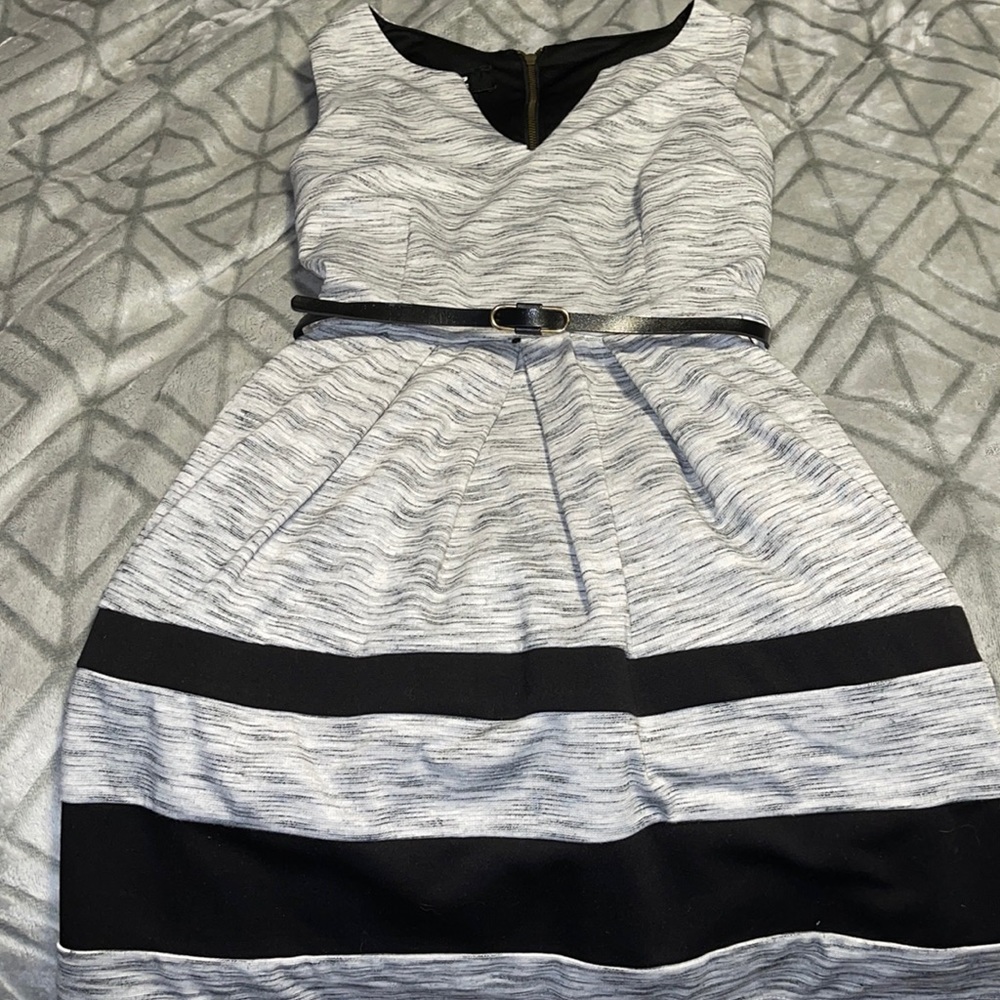 Gray/Black Dress